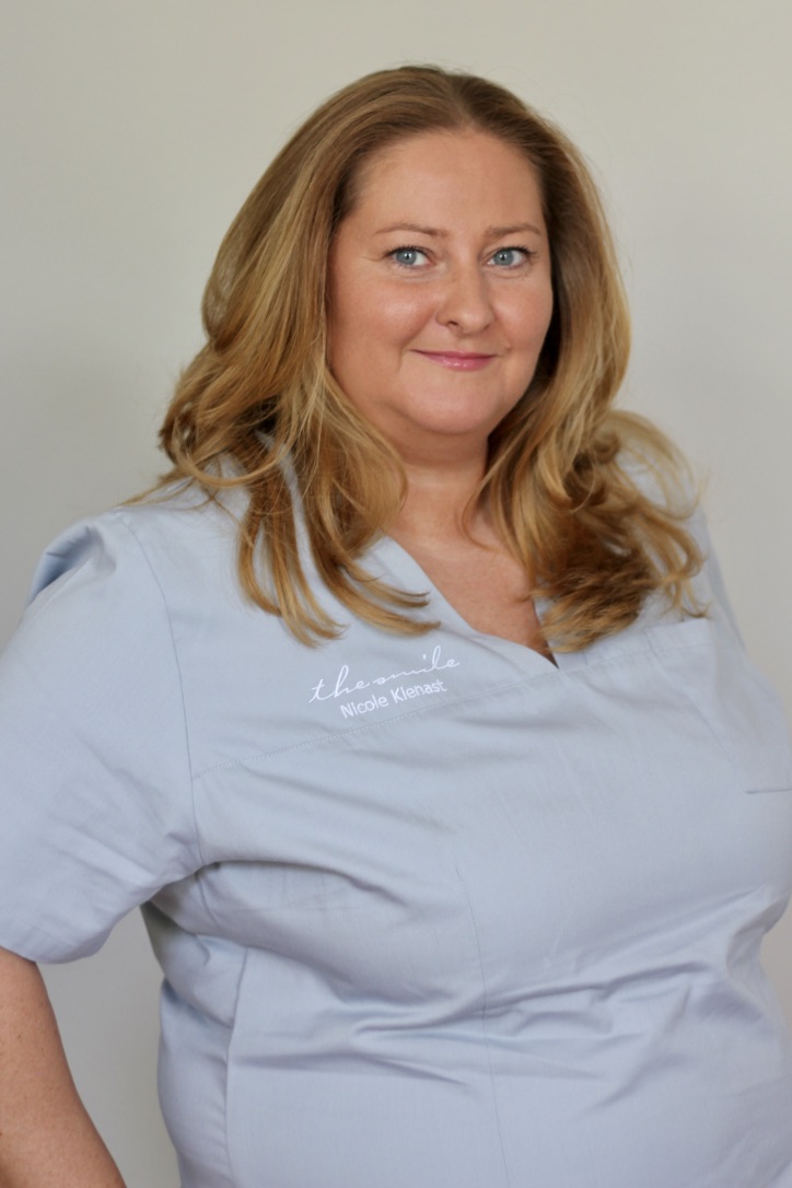 Nicole Kienast Zahnmedizinische Fachangestellte